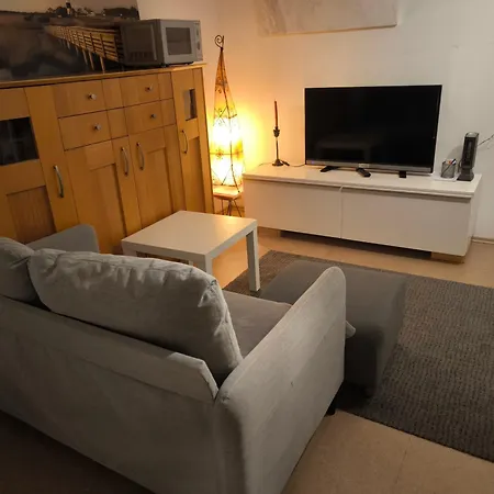 Simple 2-person Near Altdorf Lägenhet *
