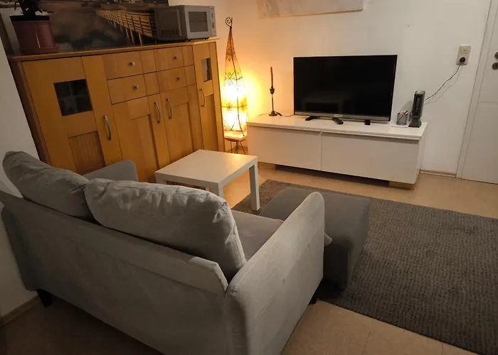 Simple 2-person Near Altdorf Apartment *